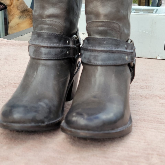 Frye Dark Brown Carmen Leather Boots - Picture 8 of 9